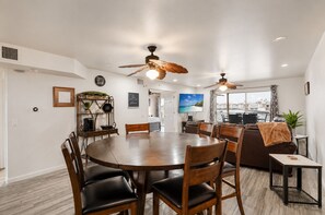 Dining - LUXURY CHANNEL CONDO (Lake Havasu City)