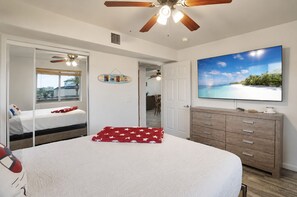 2 bedrooms, iron/ironing board, WiFi, bed sheets - LUXURY CHANNEL CONDO (Lake Havasu City)