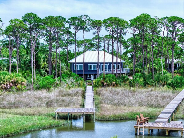 Exterior - The Crane Cottage, Bayfront, Private Pool, Private Dock (St. George Island)