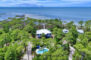 Exterior - The Crane Cottage, Bayfront, Private Pool, Private Dock (St. George Island)