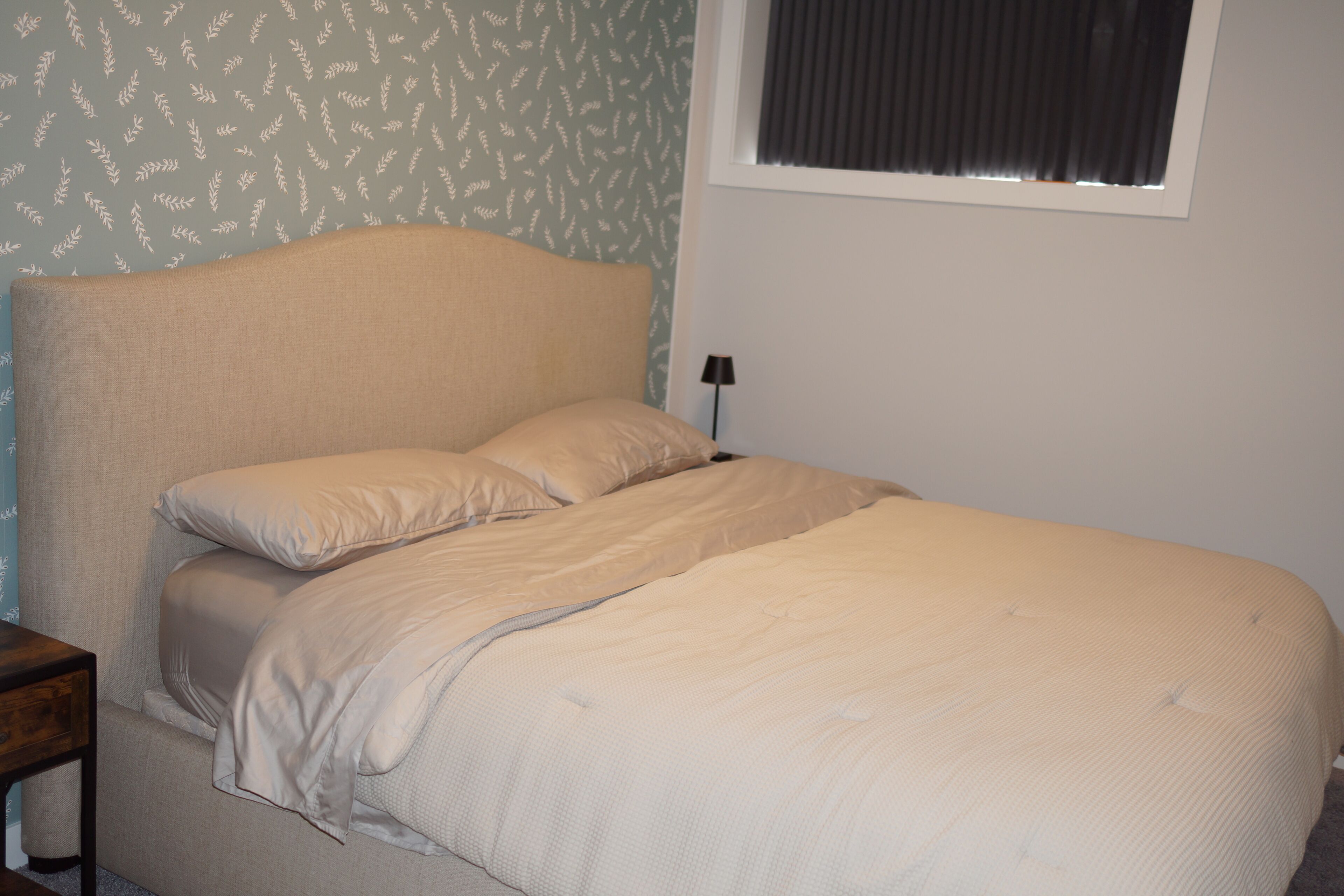 2 habitaciones, tabla de planchar con plancha y wifi gratis 