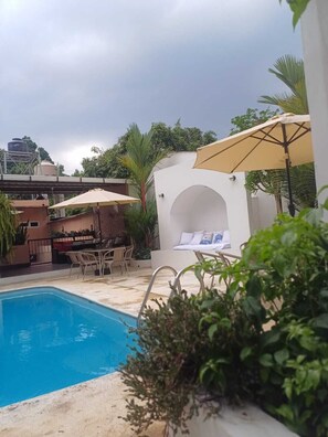 Piscina a l'aire lliure 