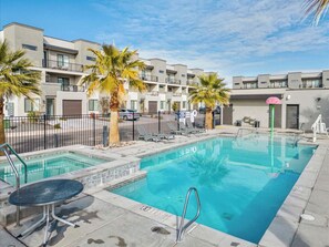 Pool - 5BR St George Retreat - Pool - Hot tub- Pets Sleeps 18 (St. George)