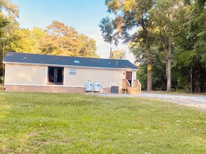 Exterior - 3-BDRM 2 BA in Spring Grove. Near Surry, Wakefield, Hopewell, Prince George (Spring Grove)