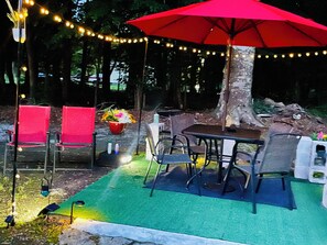 Outdoor dining - 3-BDRM 2 BA in Spring Grove. Near Surry, Wakefield, Hopewell, Prince George (Spring Grove)