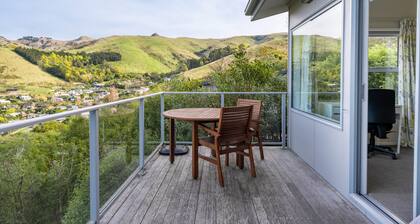 Cass Bay Retreat with sea views. Close to nature and the city