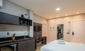 Basic Apartment - Apt. in Condo. w/ Pool in Historic Center Tco0410 (Porto Alegre)