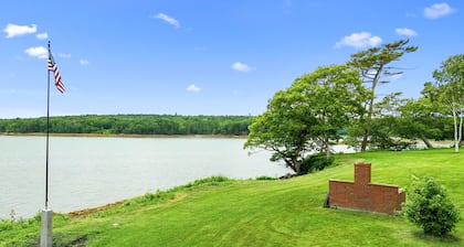 Maggie May, Salt Farm, Romantic & Rural, Perfect for two Near Acadia/bar Harbor