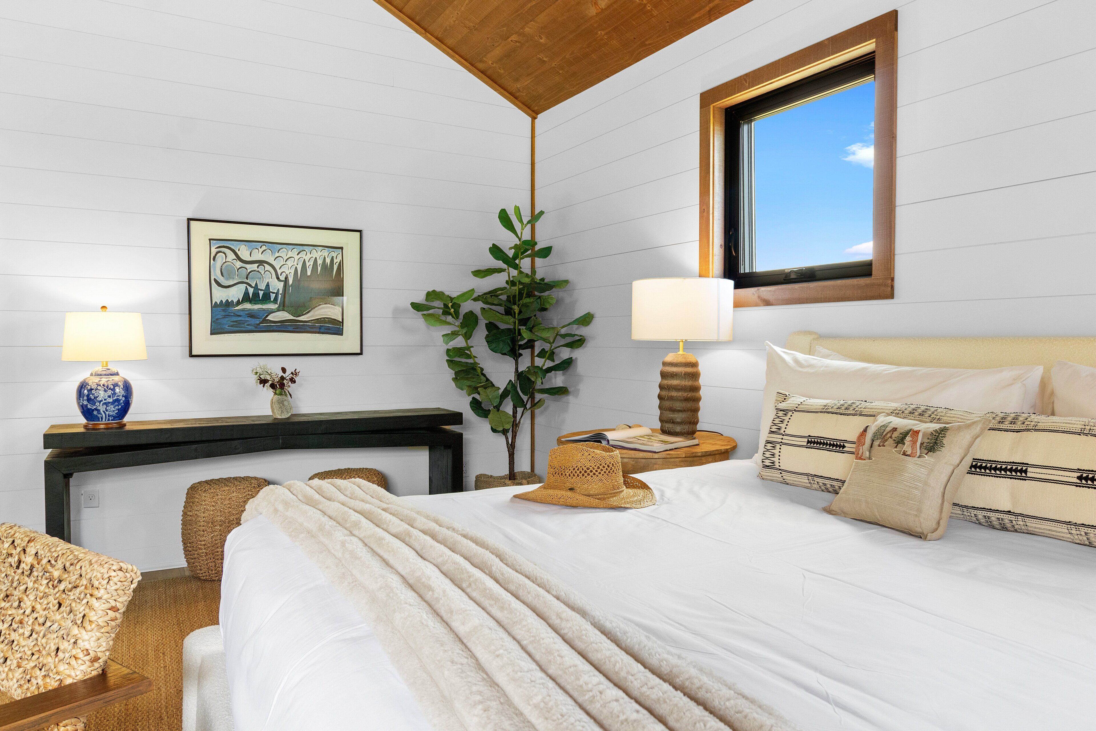 House, 1 King Bed (Sweet Caroline at Salt Water Farm)