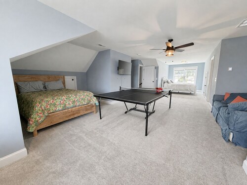 MAIN-LAKE VIEWS Boat Slip + Community Pool-Golf Cart-Sleeps 12