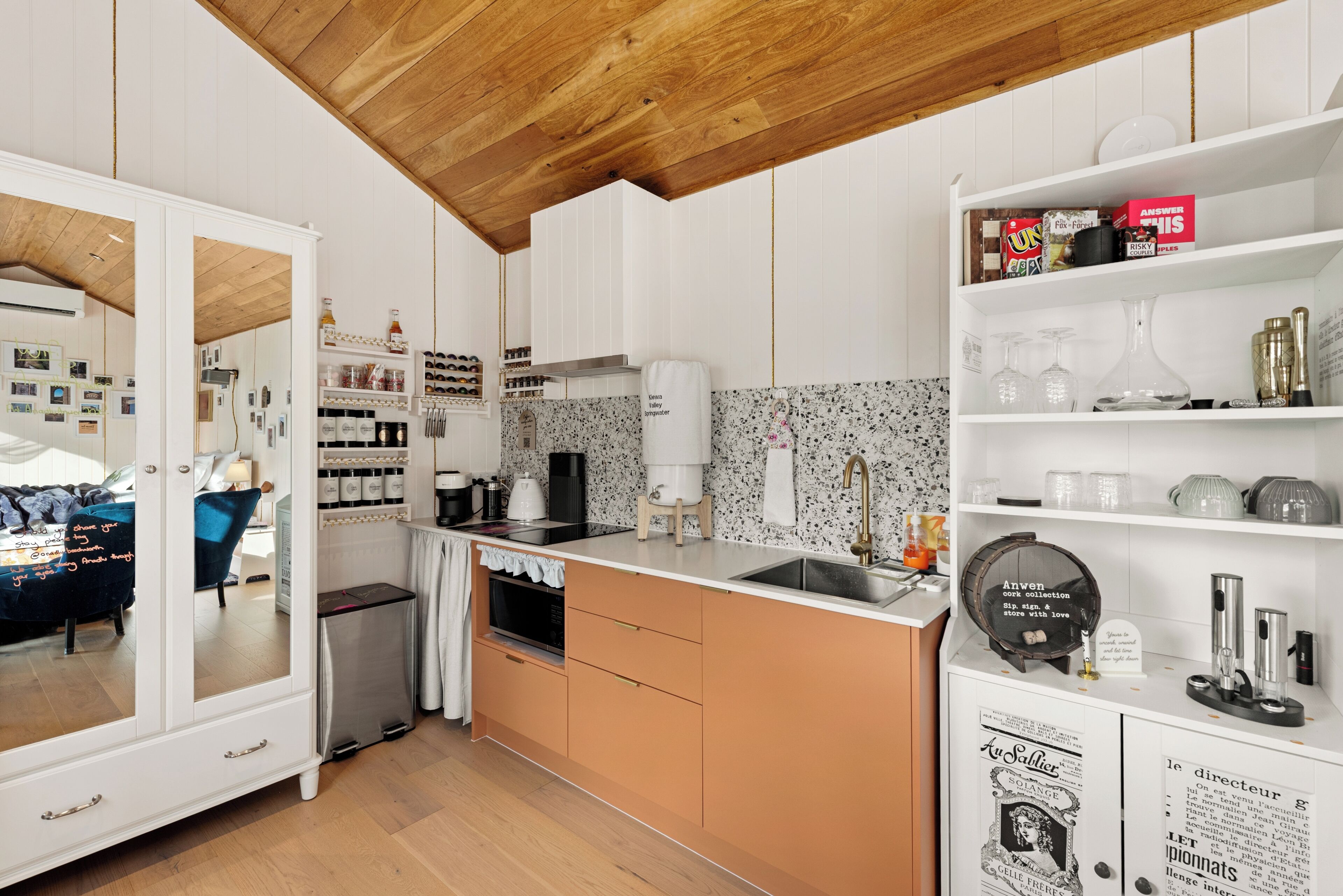 Deluxe Suite, Balcony, Valley View | Private kitchen | Full-size fridge, microwave, stovetop, cookware/dishes/utensils