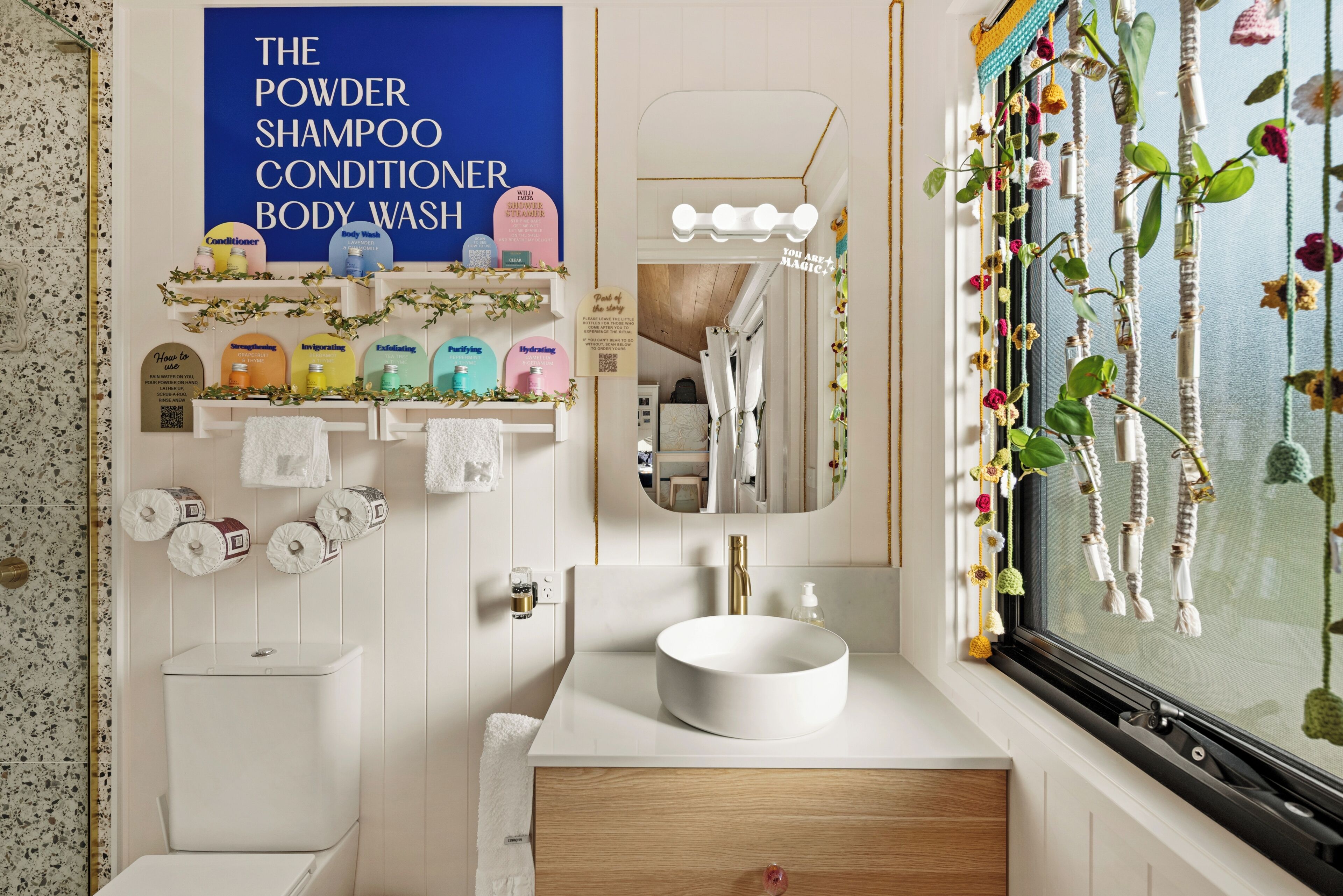 Deluxe Suite, Balcony, Valley View | Bathroom | Shower, free toiletries, hair dryer, towels