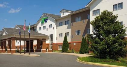 Discover Central Virginia Minutes from CHO Airport - 6 miles l 2 Units