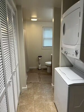 Hair dryer, towels, soap, shampoo - Clay Street Retreat Entire home in Clinton, Illinois (Clinton)