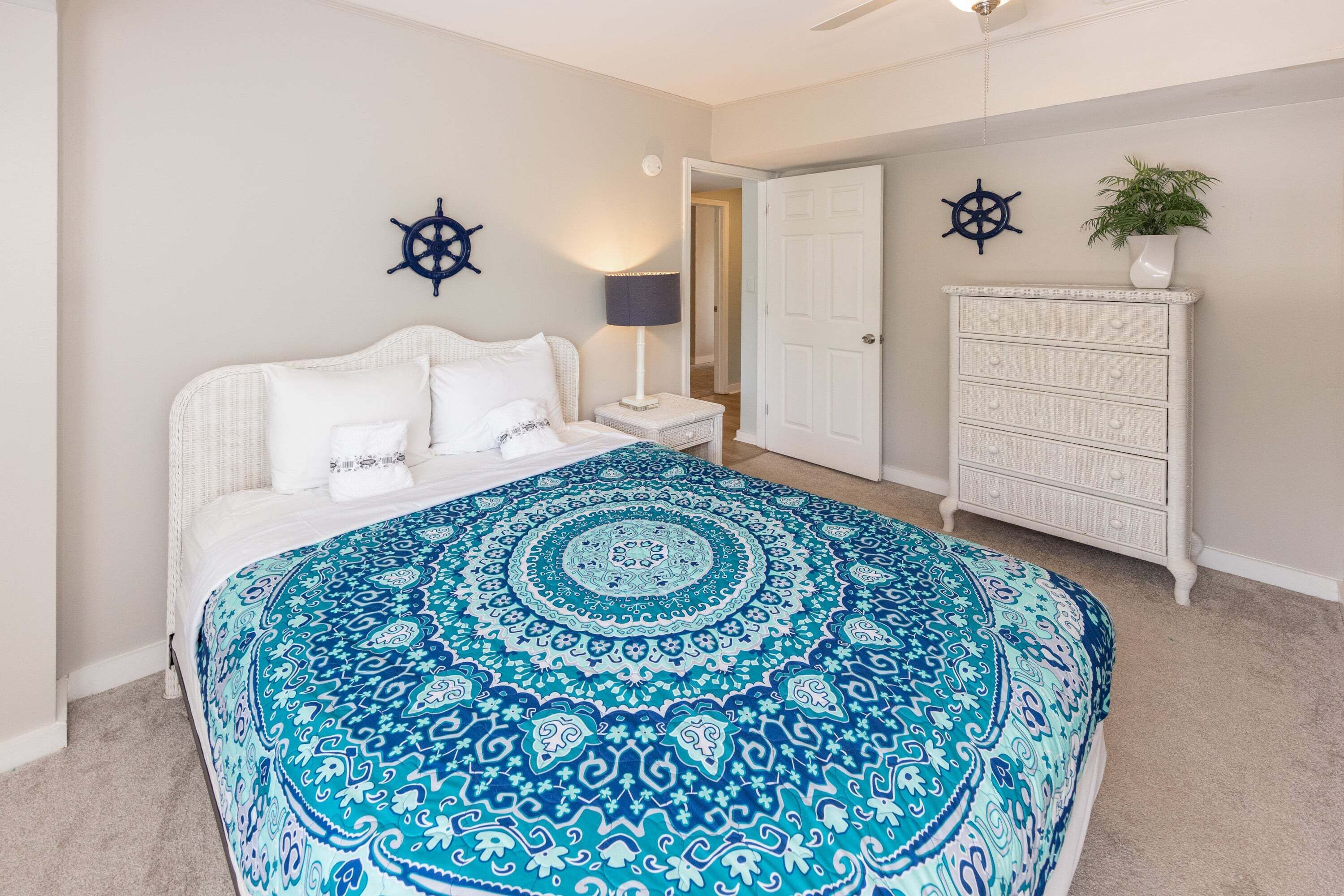 9 bedrooms, iron/ironing board, WiFi (free), bed sheets