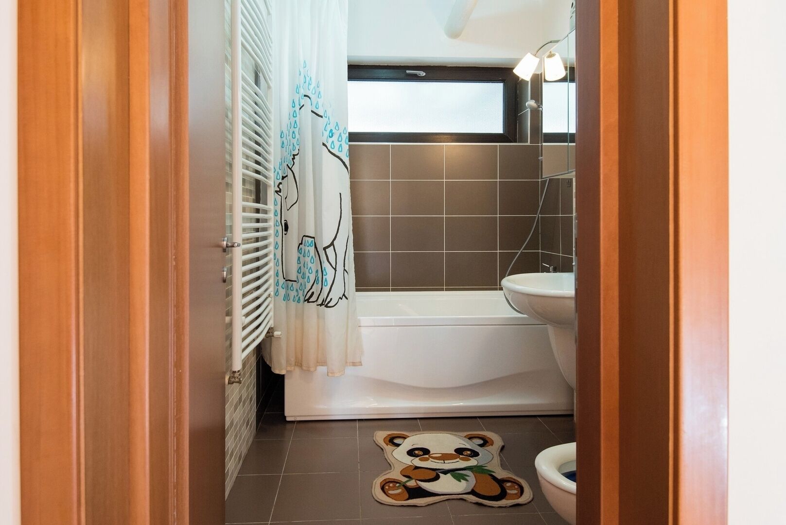 Hair dryer, towels