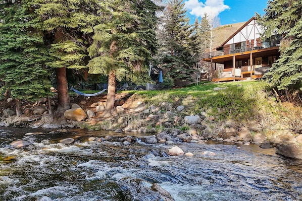 Exterior - 3BR West Vail riverfront duplex, hot tub, fireplace, yard (Vail)