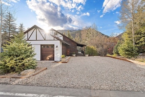 Exterior - 3BR West Vail riverfront duplex, hot tub, fireplace, yard (Vail)