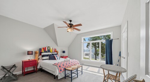 An Island in the Midwest | Lauderdale Lakefront | Sleeps 14 Summer Song