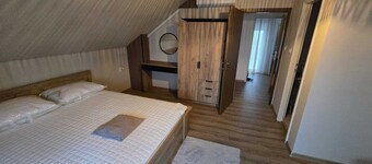 Holiday home with pool, sauna and jacuzzi on a spacious estate near Osijek
