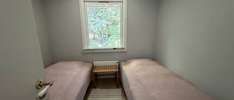 3 bedrooms, Internet