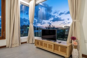 Deluxe-villa - 3 soveværelser - privat pool - udsigt til have | Udsigt fra værelset