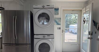 Lake Huron Cottage - Walkout Beachfront - Sleeps 8