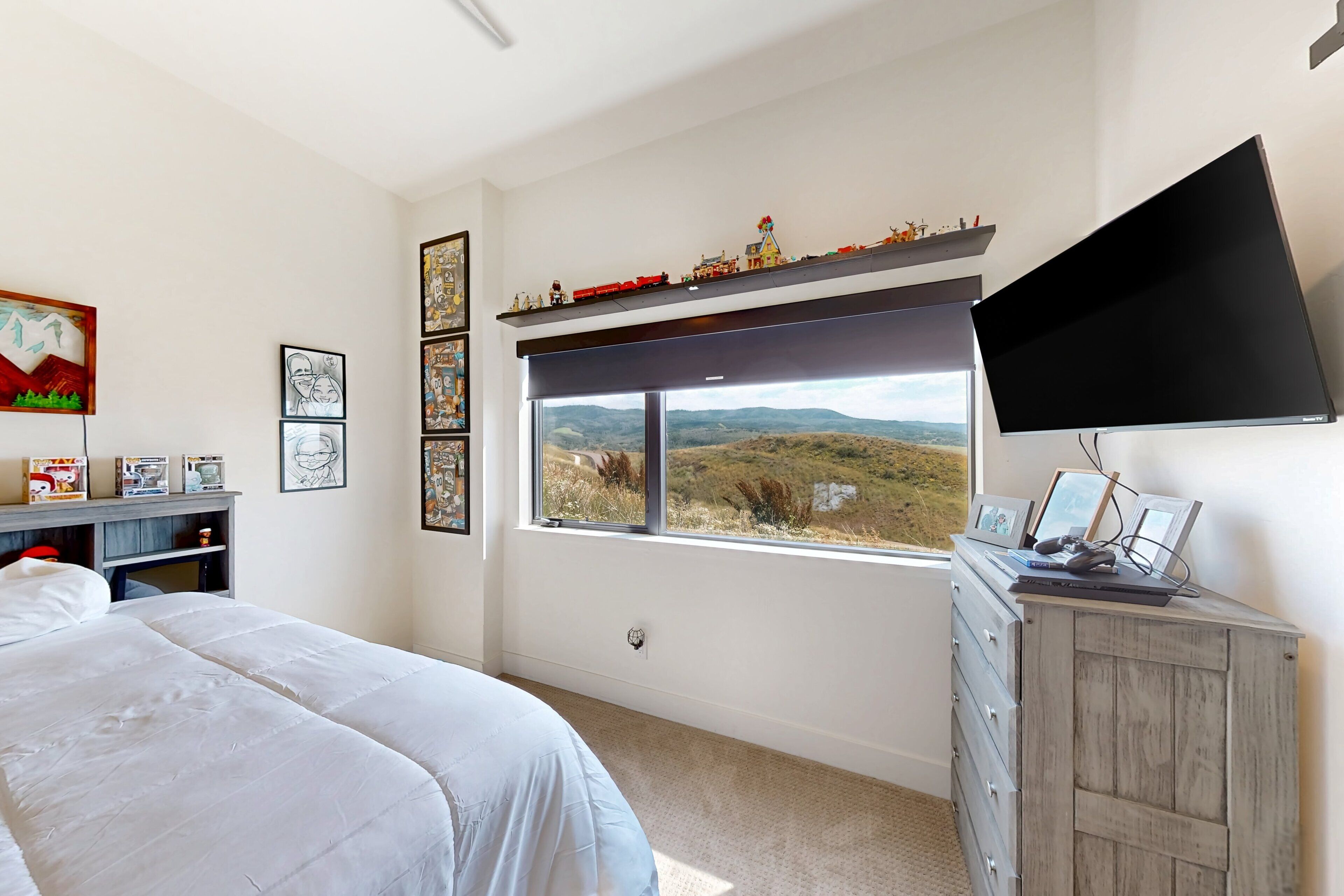 4 bedrooms, desk, free WiFi, bed sheets