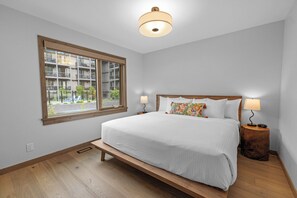 4 Schlafzimmer, Bügeleisen/Bügelbrett, WLAN, Bettwäsche