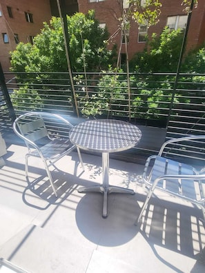 Superior-Apartment | Speisen im Freien