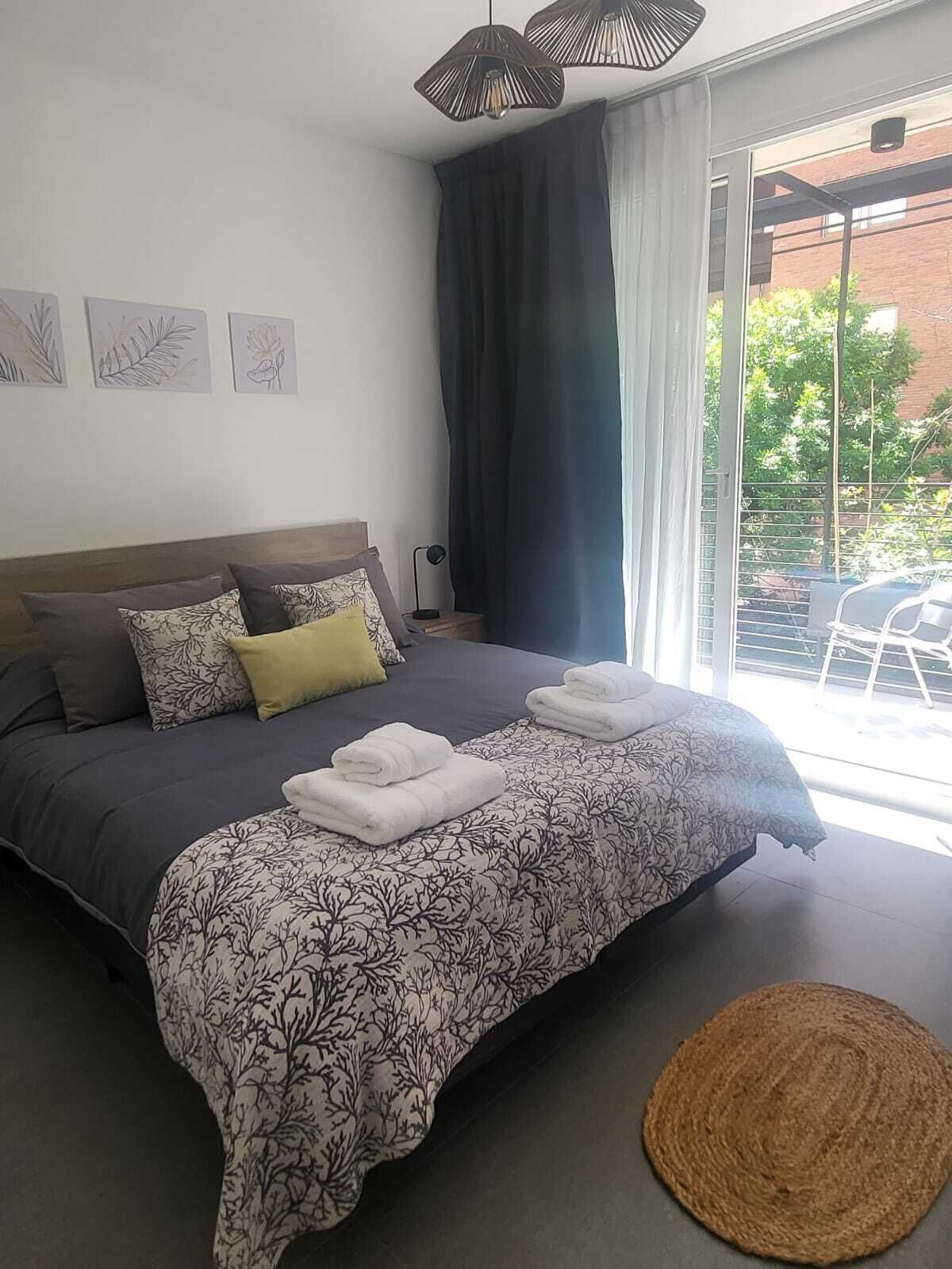 Superior appartement | Een strijkplank/strijkijzer, gratis wifi, individueel gedecoreerd