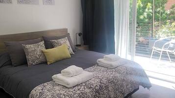 Superior appartement | Een strijkplank/strijkijzer, gratis wifi, individueel gedecoreerd