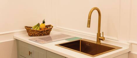 Coffee/tea maker, fridge, microwave, electric kettle