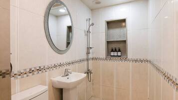 2PC Gaming Room | Salle de bain