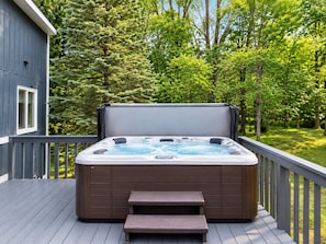 Bain à remous extérieur