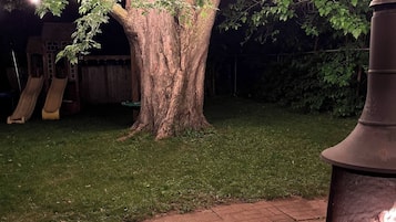 House, 3 Bedrooms, Patio | Property grounds