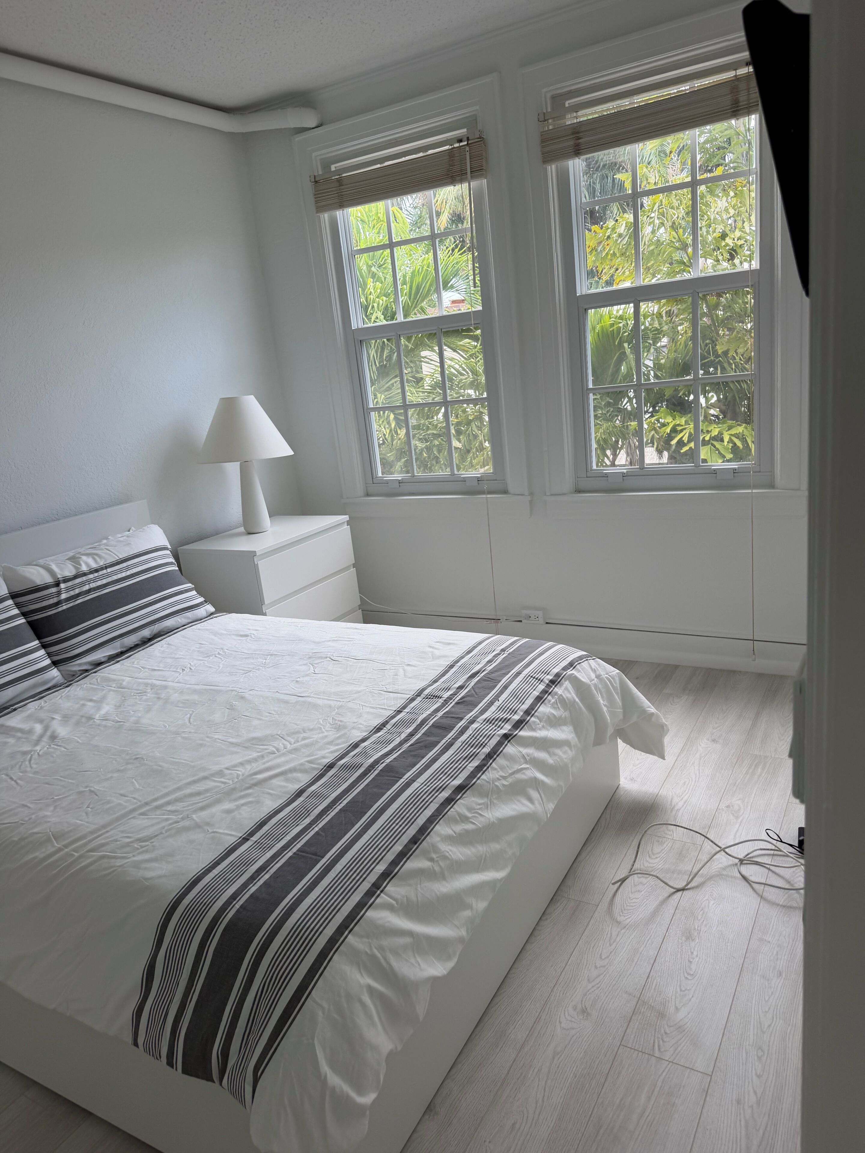 1 chambre, fer et planche à repasser, Wi-Fi, draps fournis