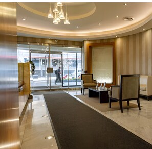 Lobby - Bloor Yonge  Suites- 1 Minute to Transit (Toronto)