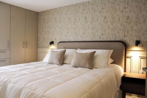 2 bedrooms, iron/ironing board, WiFi, bed sheets - +MS +Encantadora Suite +Alberca +AC +Ubicación (Santiago de Querétaro)