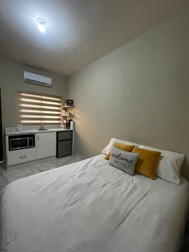 Cozy 1-bedroom apartment in nice Mexicali/Campestre