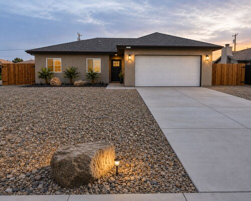 Mojave Oasis in California City!