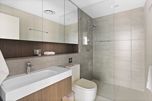 Bathroom - Star Casino apartment (Surfers Paradise)
