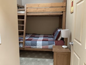 2 chambres, accès Internet, draps fournis