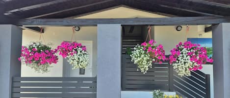 Apartment, 2 Bedrooms, Accessible, Balcony | Exterior detail