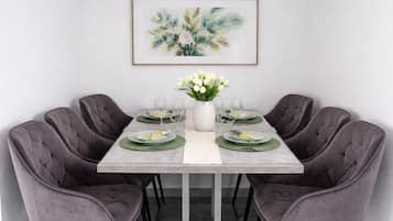 Departamento, 2 habitaciones, con acceso para personas discapacitadas, balcón | Comedor