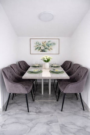Apartament, 2 dormitoris, accessible, balcó | Menjador