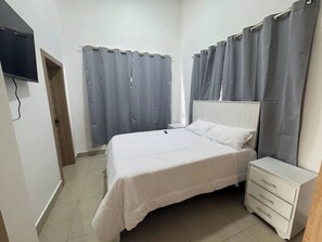 Ferienhaus, 4 Schlafzimmer, Raucher, eigener Pool