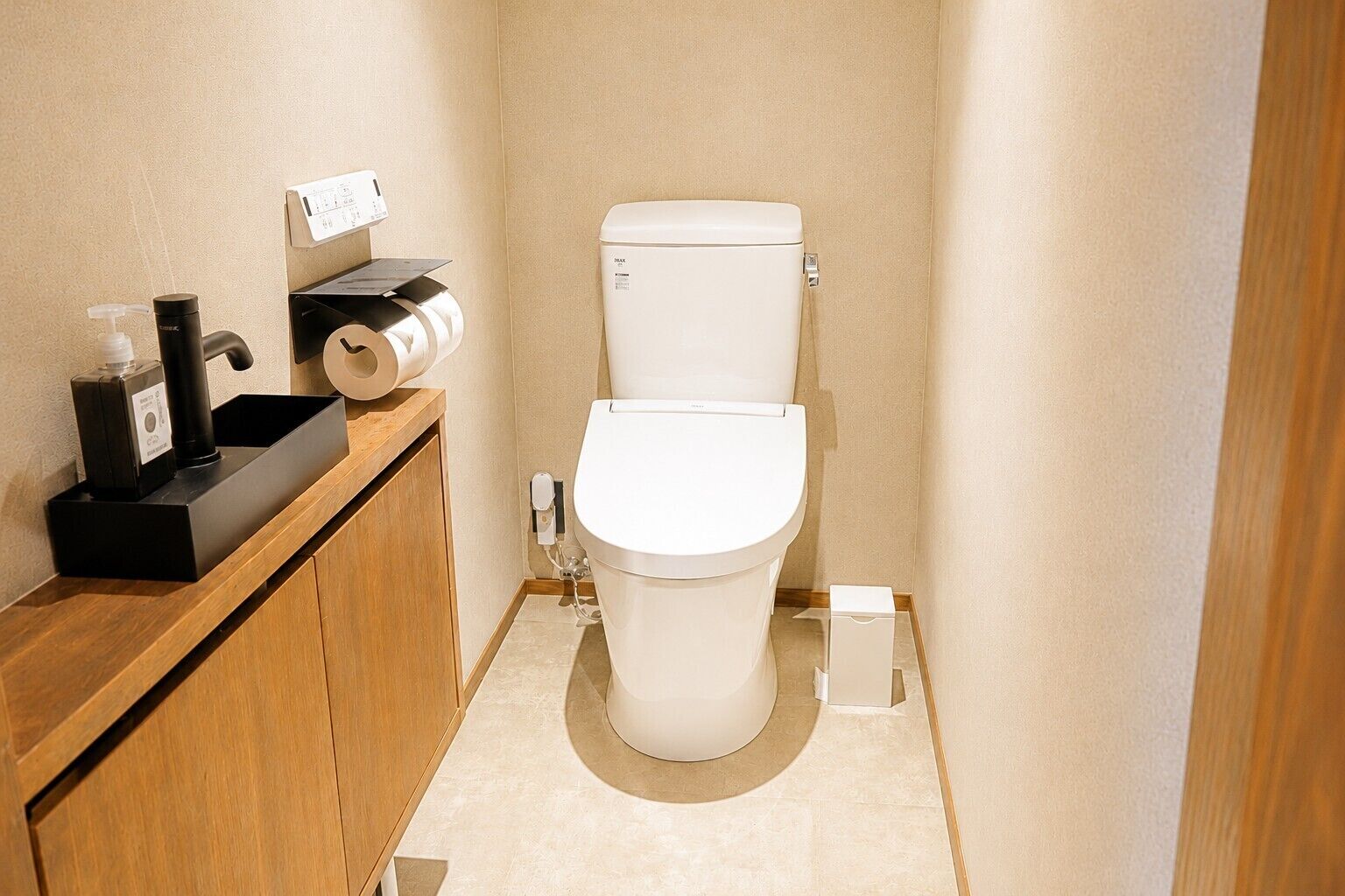 Vila, Bebas Asap Rokok, kamar mandi pribadi | Kamar mandi | Bathtub dan shower terpisah, pengering rambut, handuk, dan sabun