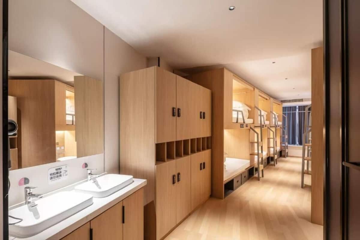 Dormitorio compartido, vistas a la ciudad | Wifi gratis