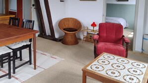 Room - Cosy holiday apartment on Bornholm (Hollændergårde)
